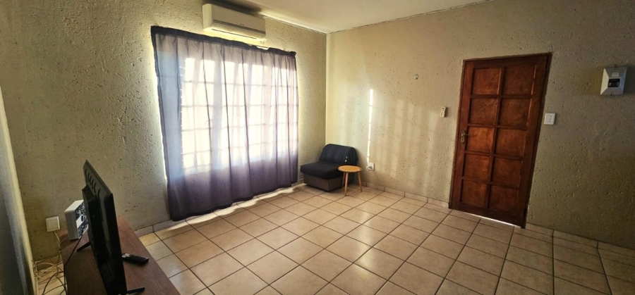 To Let 2 Bedroom Property for Rent in Waterval East North West